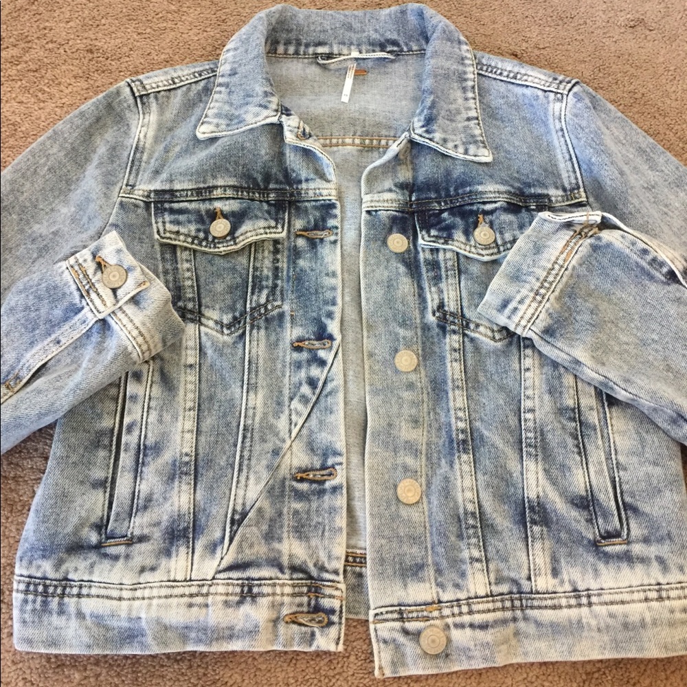 cropped jean jacket!